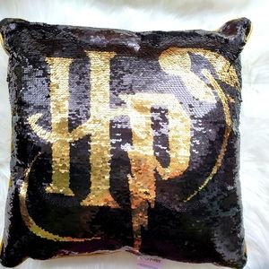 Reversible sequins pillow HARRY POTTER